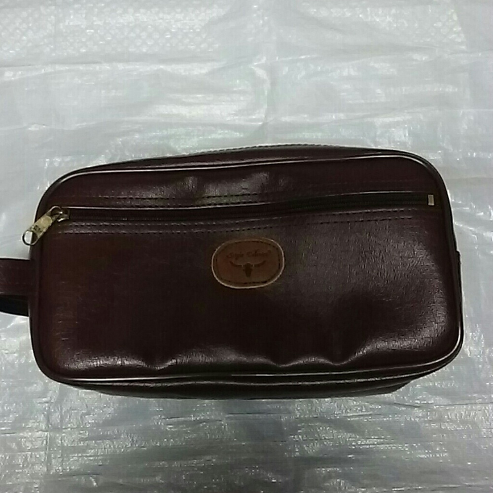 Mens Sergio Valente toilettries bag